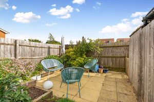 Pargeter Close Adderbury